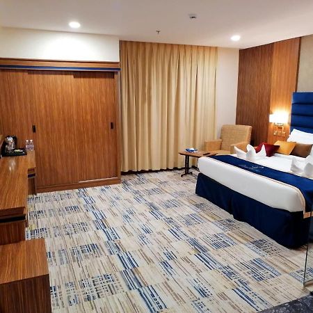 Oriental Residence Dammam Bagian luar foto